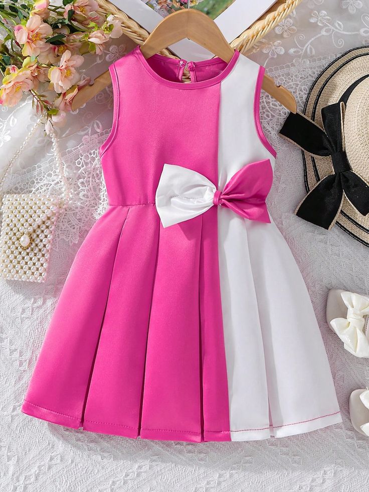 SHEIN Baby Two Tone Bow Front Pleated Detail Dress