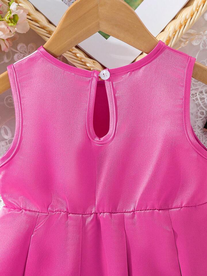 SHEIN Baby Two Tone Bow Front Pleated Detail Dress